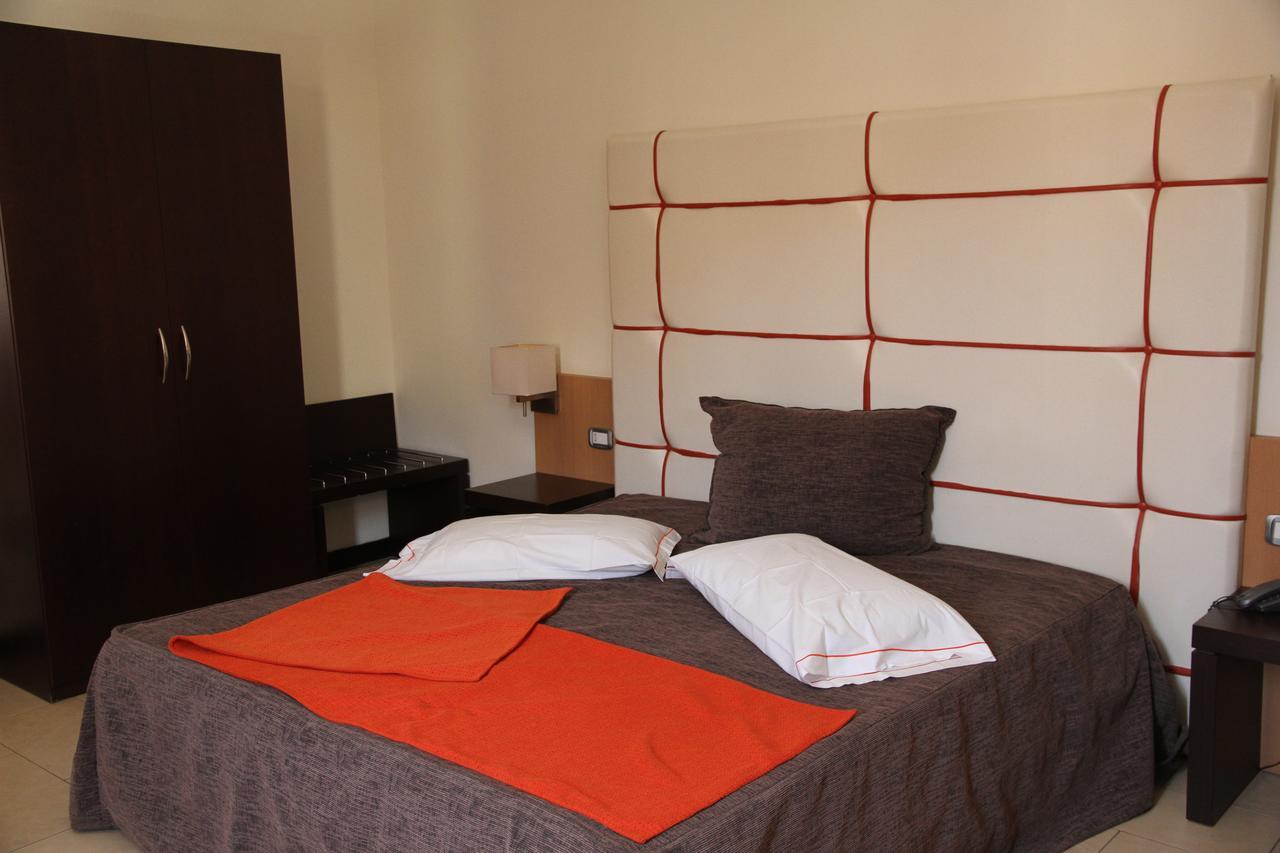 Hotel Al Ritrovo Castelluzzo Exterior photo